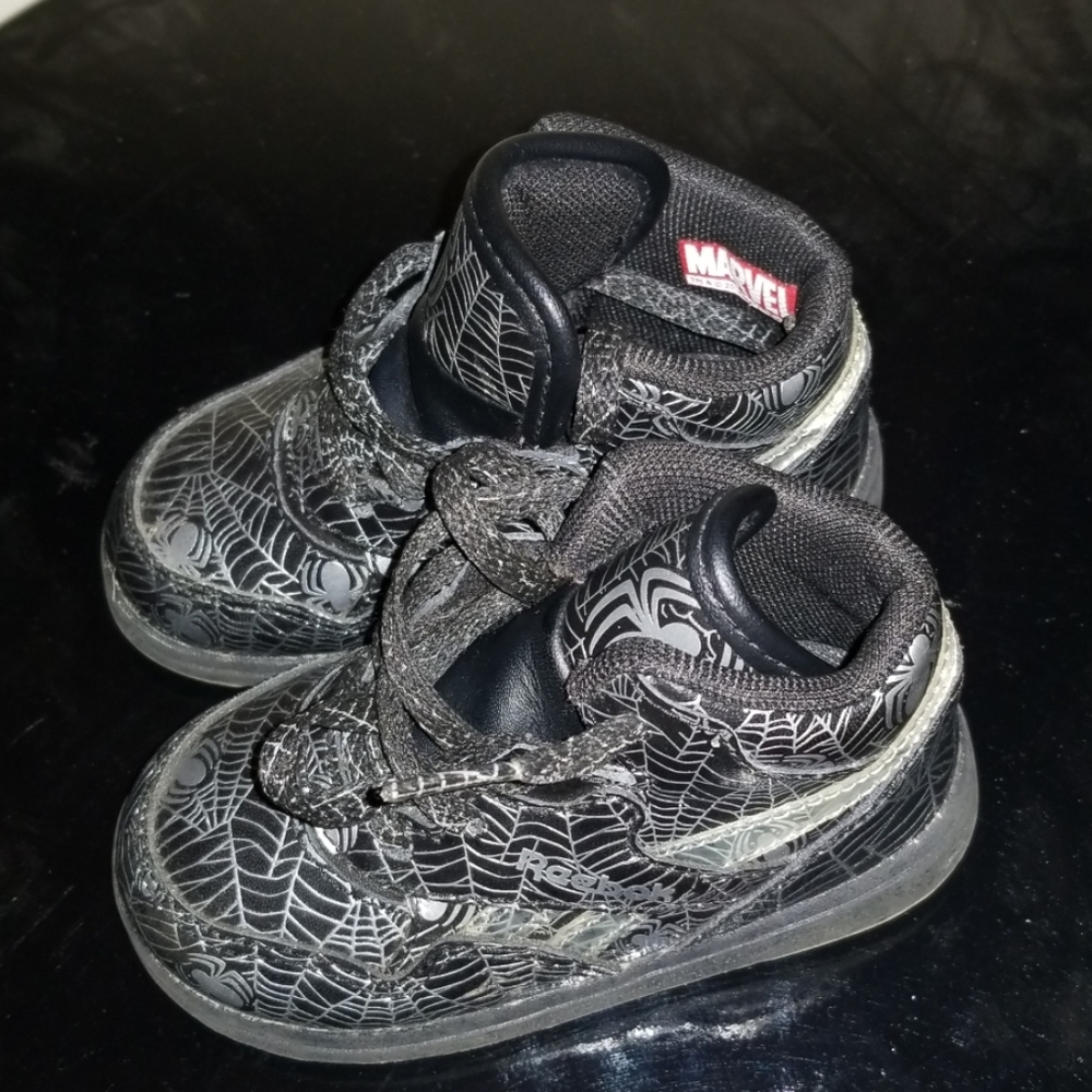 Spiderman shoe